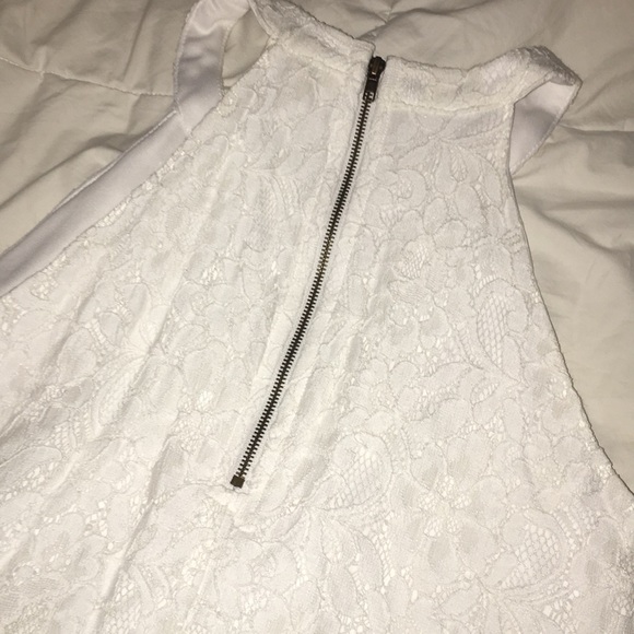 White lace dress - Picture 5 of 6